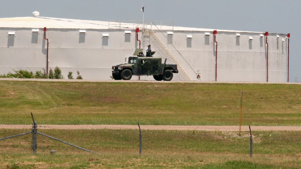 2008-07-19T000000Z_2106321646_WM2DXYTQXDAA_RTRMADP_3_USA-OIL-STOCKPILE (1)